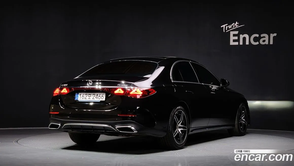 Mercedes-Benz E-Class 2024 из KR, фото 2