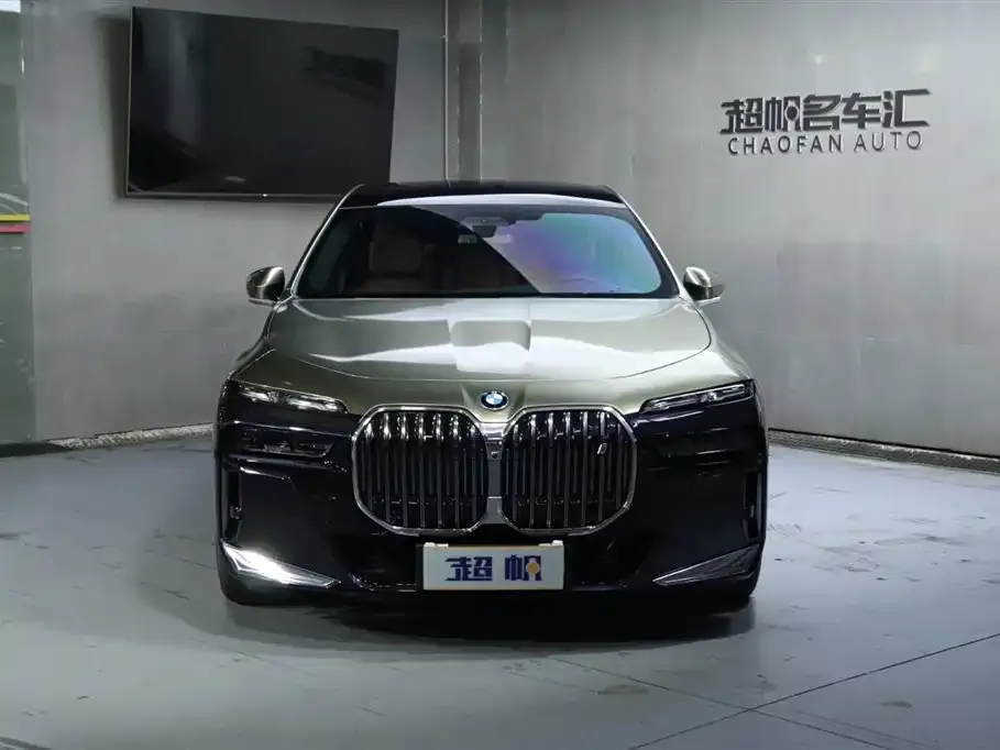 BMW i7 2025 из CN, фото 2