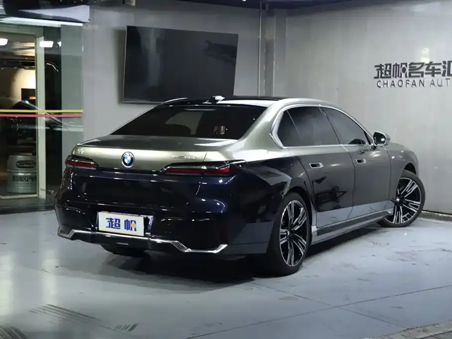 BMW i7 2025 из CN, фото 5