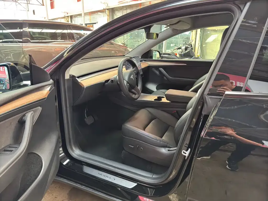 Tesla Model Y 2021 из CN, фото 4