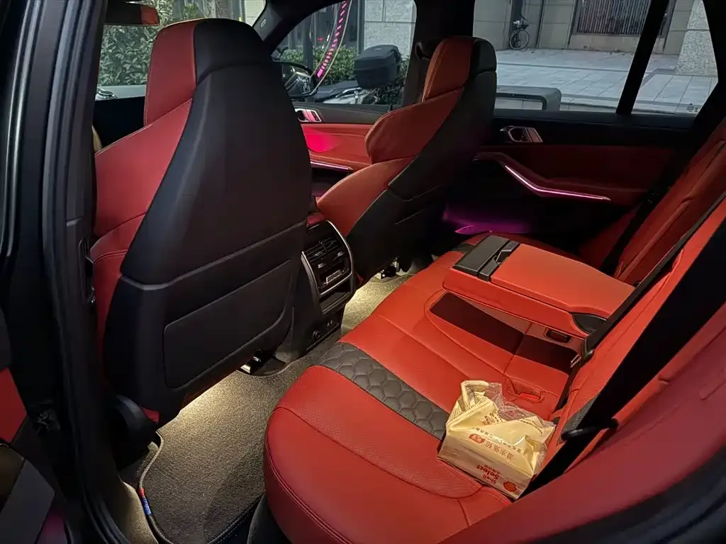 BMW X5 M 2024 из CN, фото 5