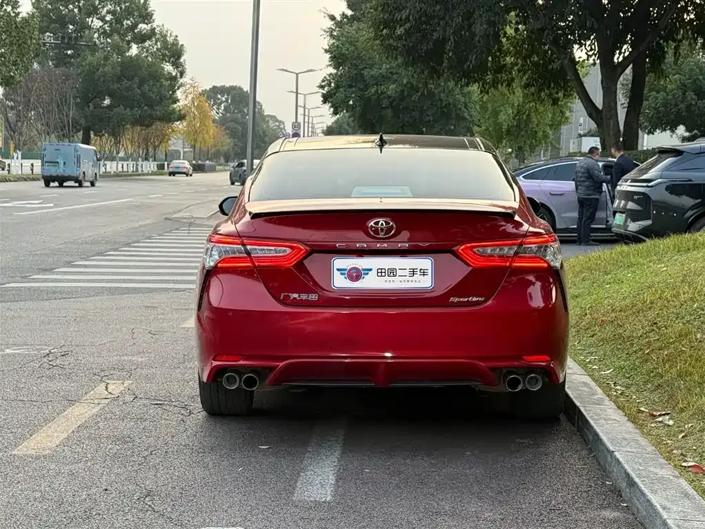 Toyota Camry 2023 из CN, фото 5