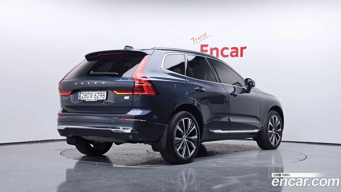Volvo XC60 2022 из KR, фото 2