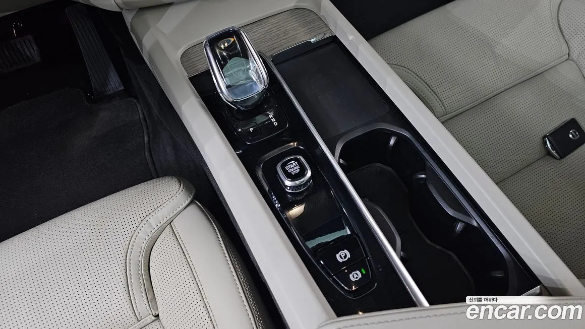 Volvo XC60 2022 из KR, фото 9