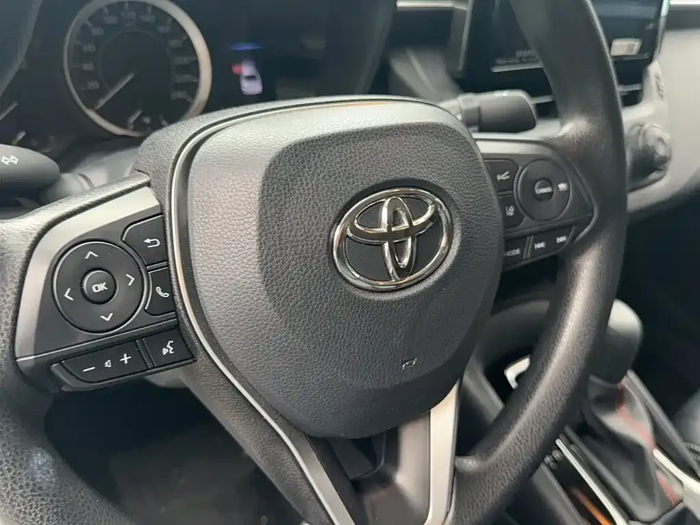 Toyota Corolla — фото 3