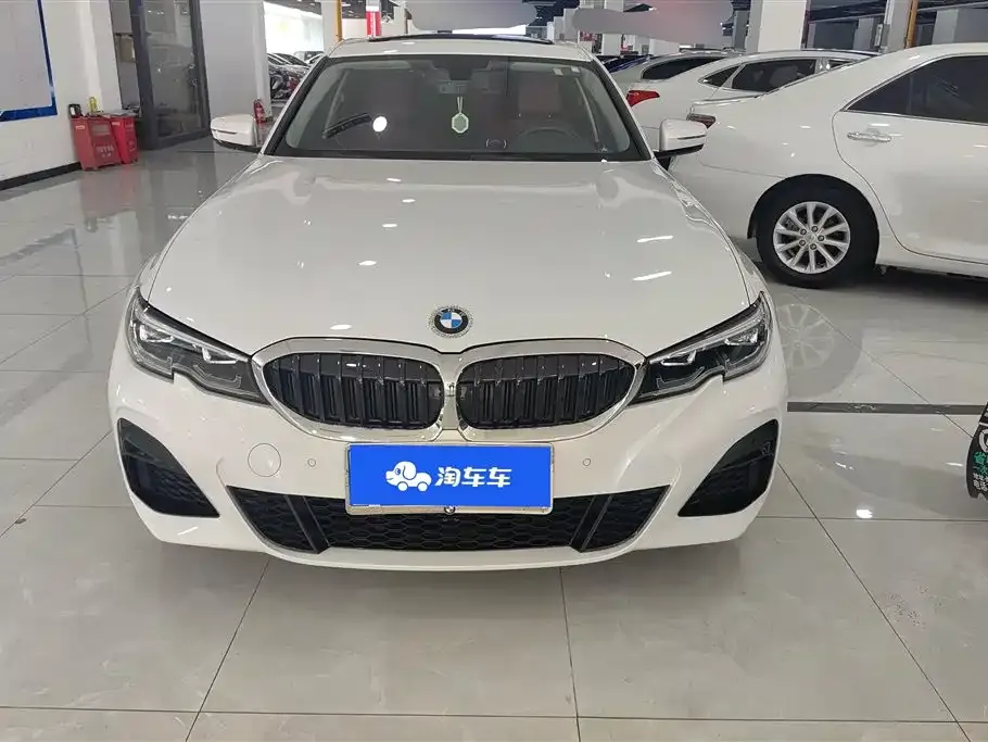 BMW 3 Series 2021 из CN, фото 2