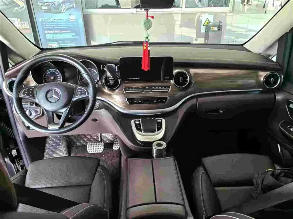 Mercedes-Benz V-Class 2023 из CN, фото 10