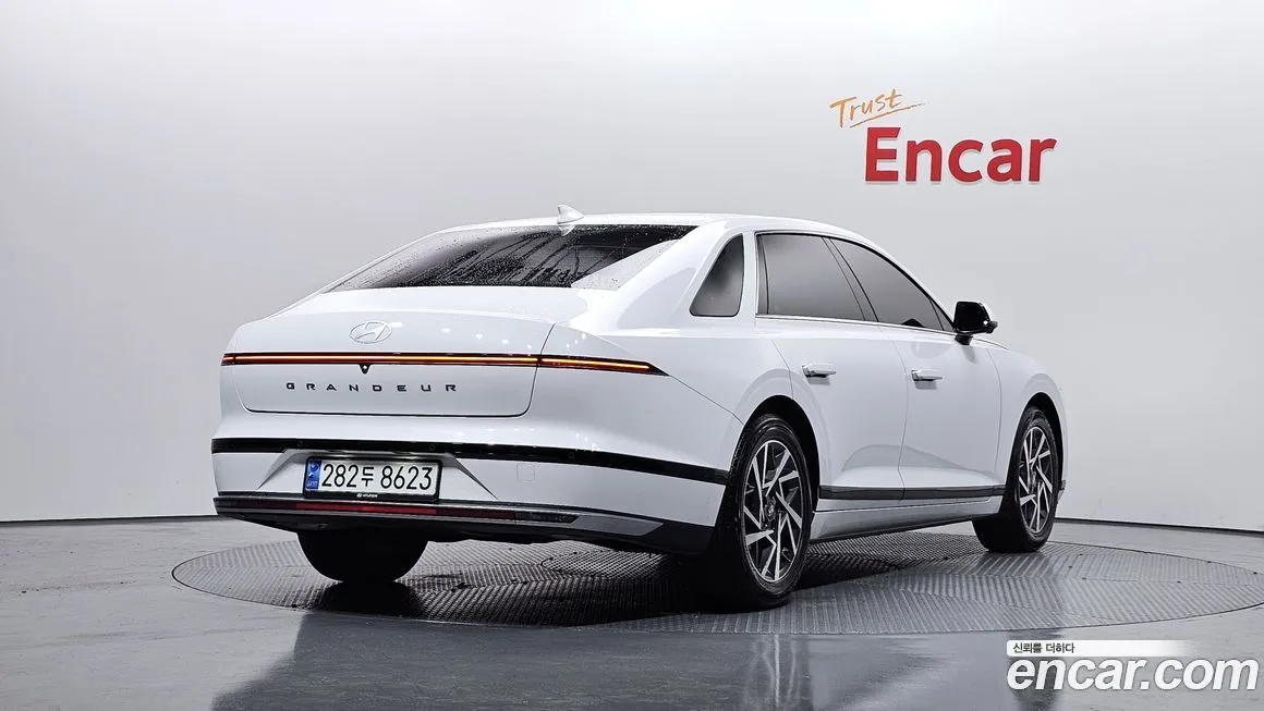 Hyundai Grandeur 2023 из KR, фото 2