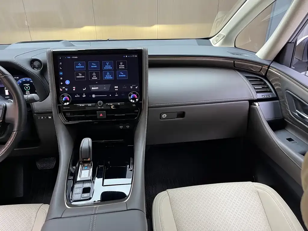 Toyota Vellfire 2025 из CN, фото 5