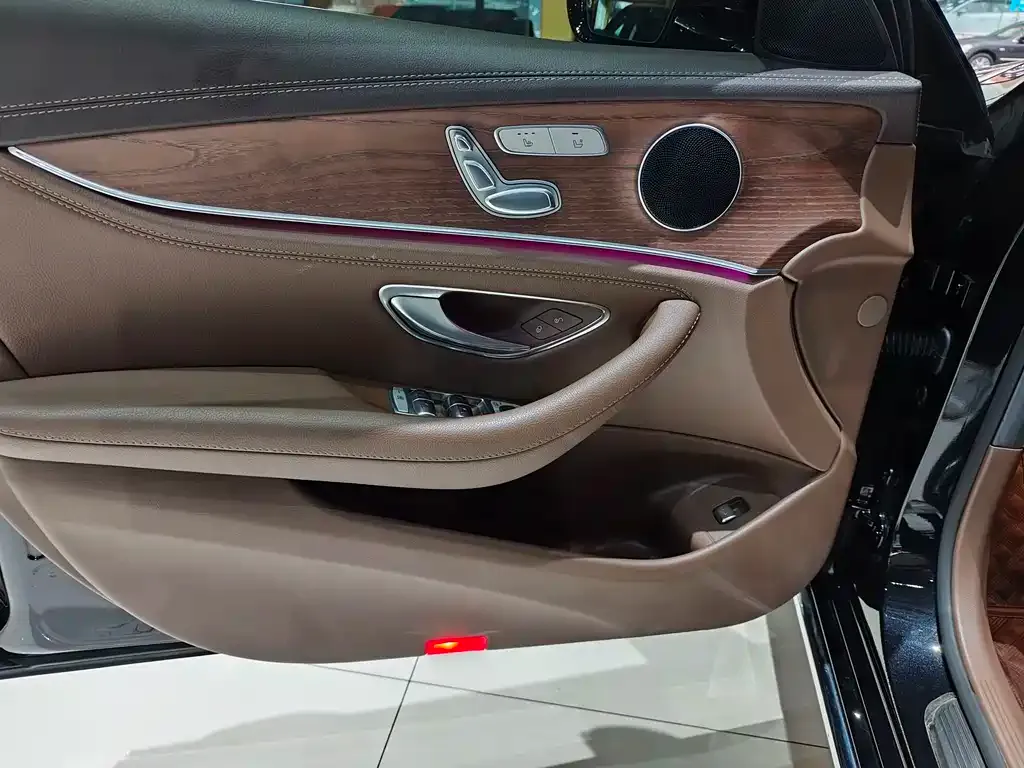 Mercedes-Benz E-Class 2022 из CN, фото 3