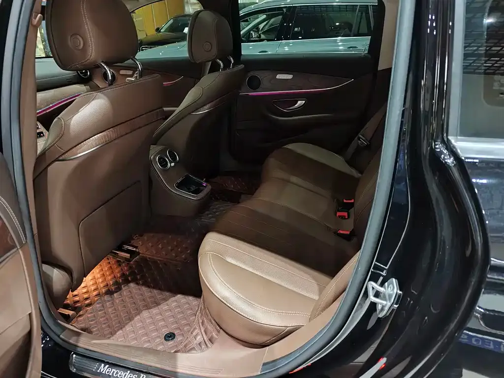 Mercedes-Benz E-Class 2022 из CN, фото 7