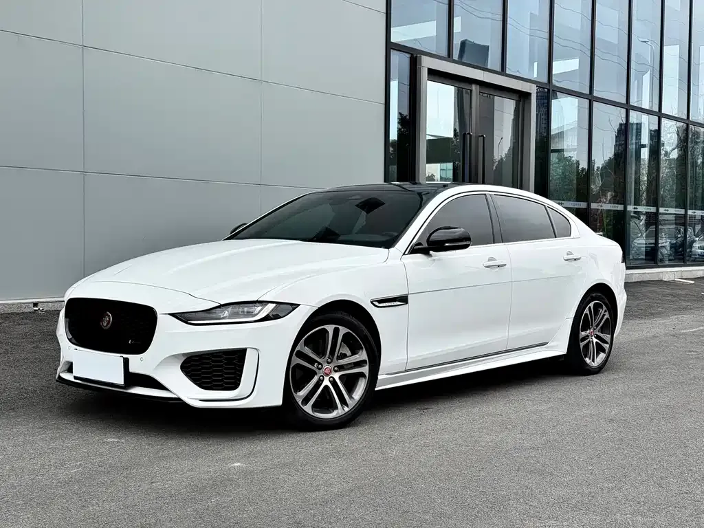 Jaguar XEL — фото 1