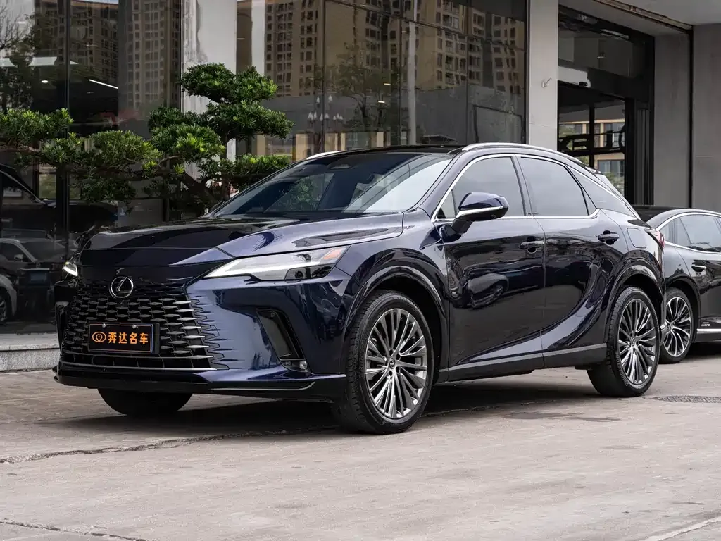 Lexus RX — фото 1