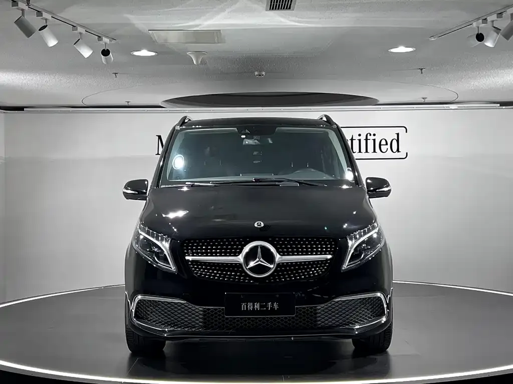 Mercedes-Benz V-Class 2023 из CN, фото 2