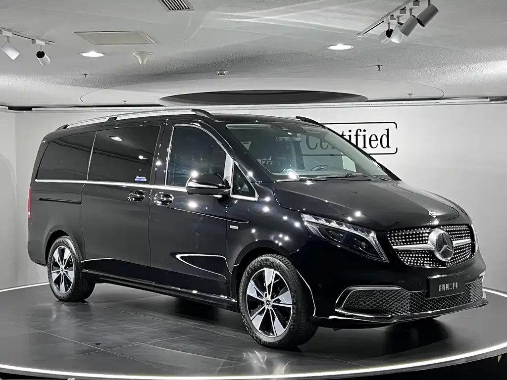 Mercedes-Benz V-Class 2023 из CN, фото 3