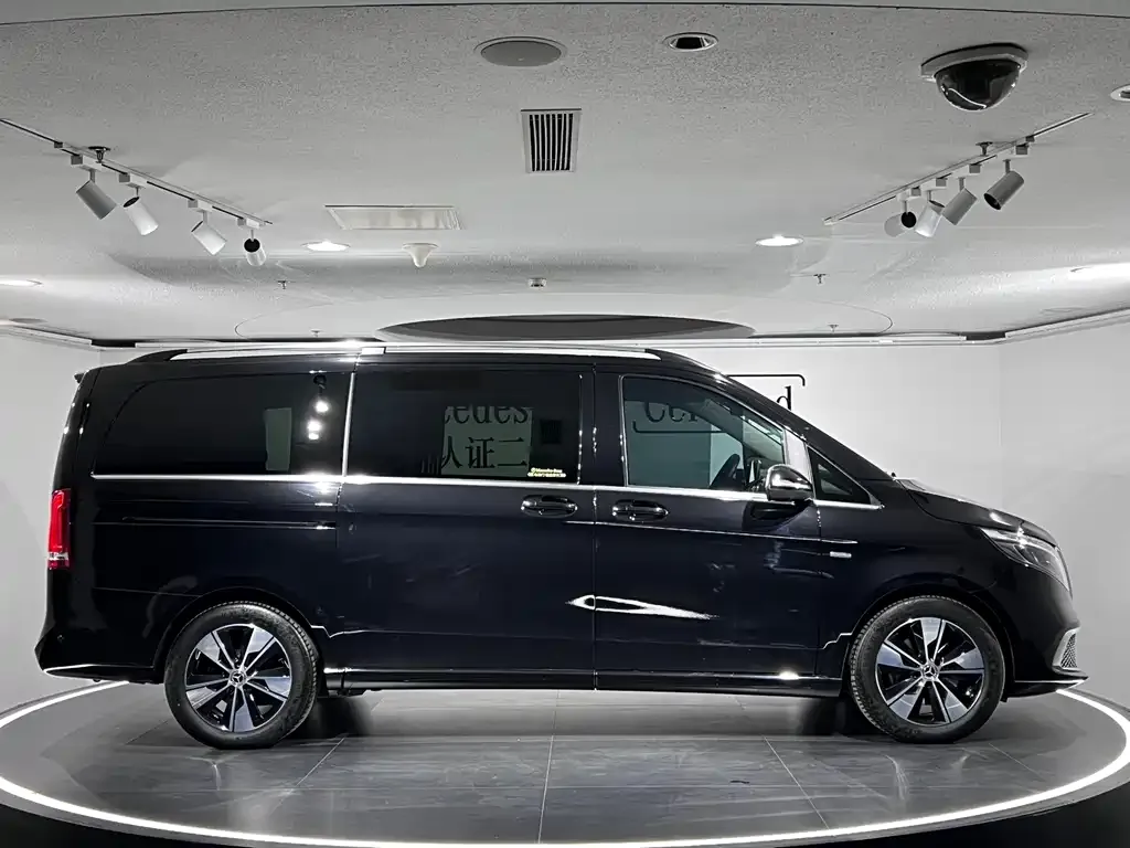 Mercedes-Benz V-Class 2023 из CN, фото 8