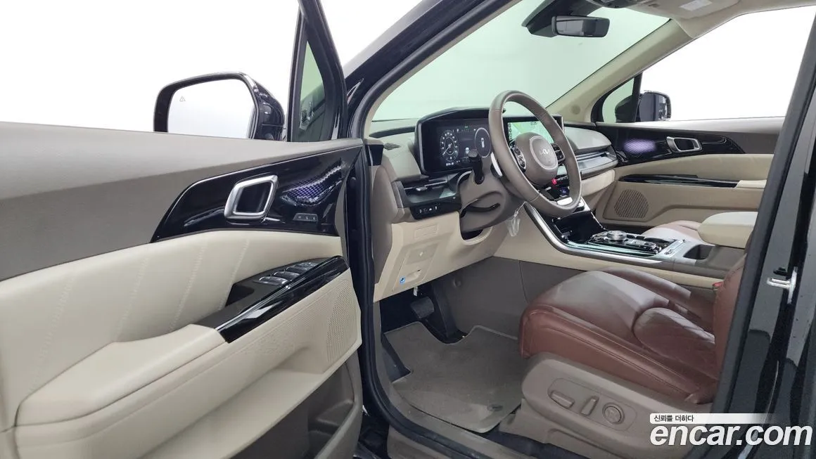 Kia Carnival — фото 10