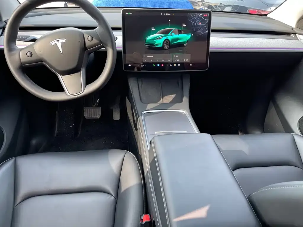 Tesla Model Y — фото 3