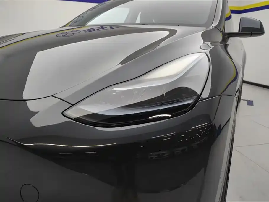 Tesla Model Y 2024 из CN, фото 5