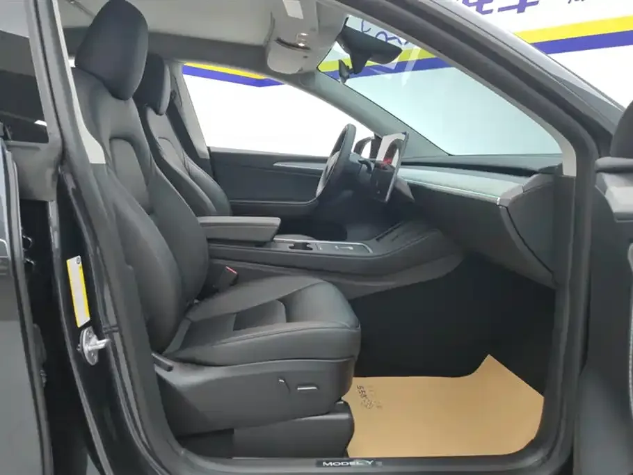 Tesla Model Y 2024 из CN, фото 8