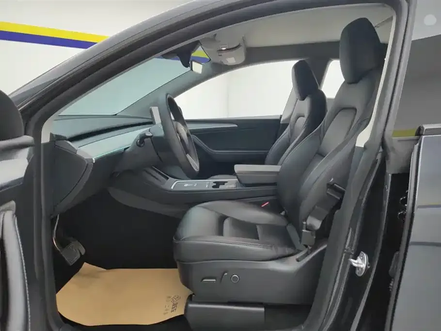 Tesla Model Y 2024 из CN, фото 9