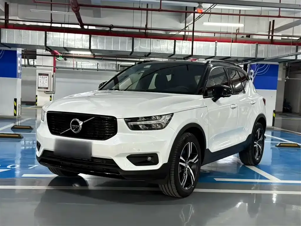 Volvo XC40 2021 из CN, фото 1