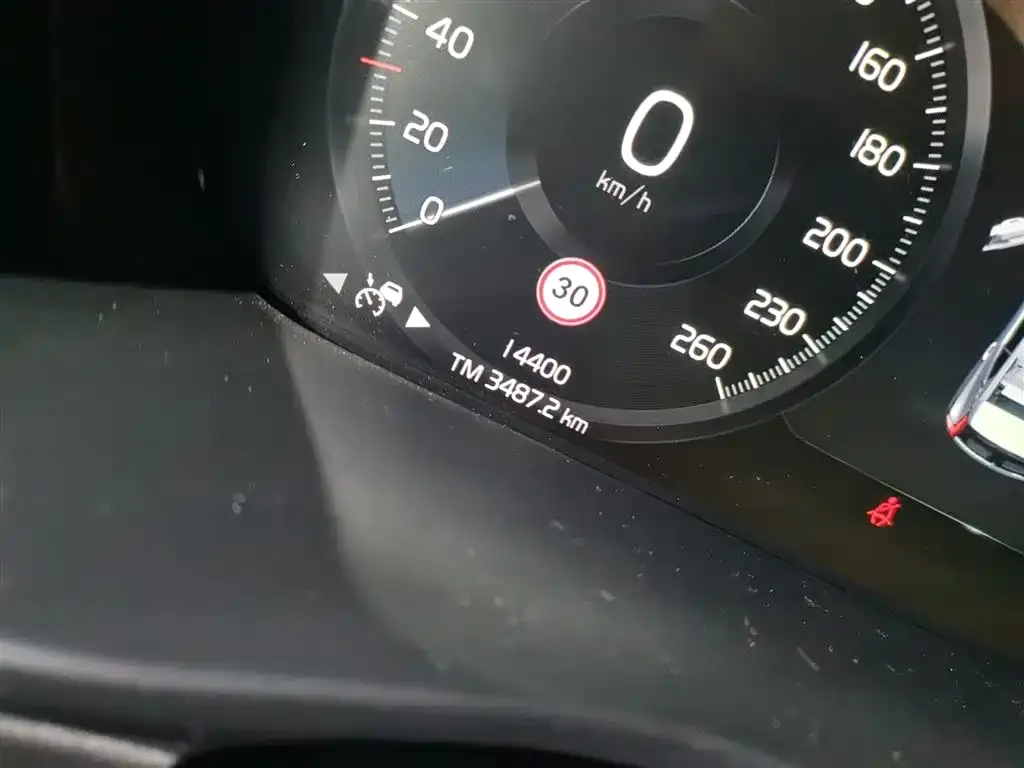 Volvo XC40 2021 из CN, фото 5