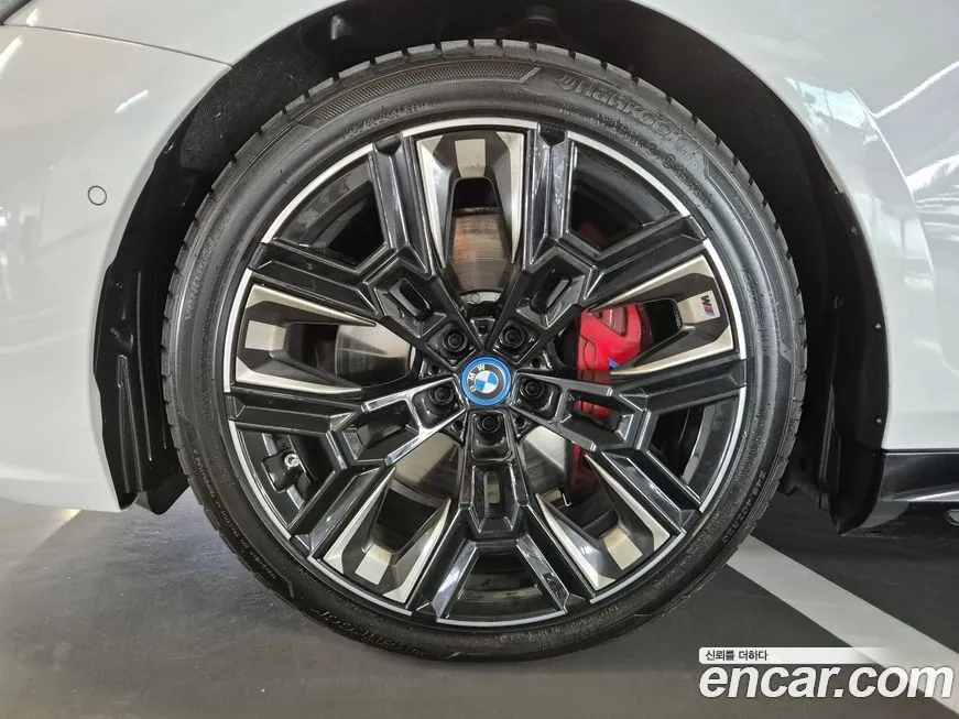 BMW i5 2025 из KR, фото 5