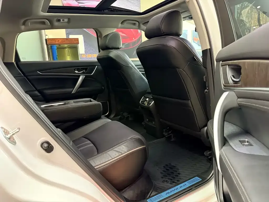 Honda Avancier 2023 из CN, фото 9