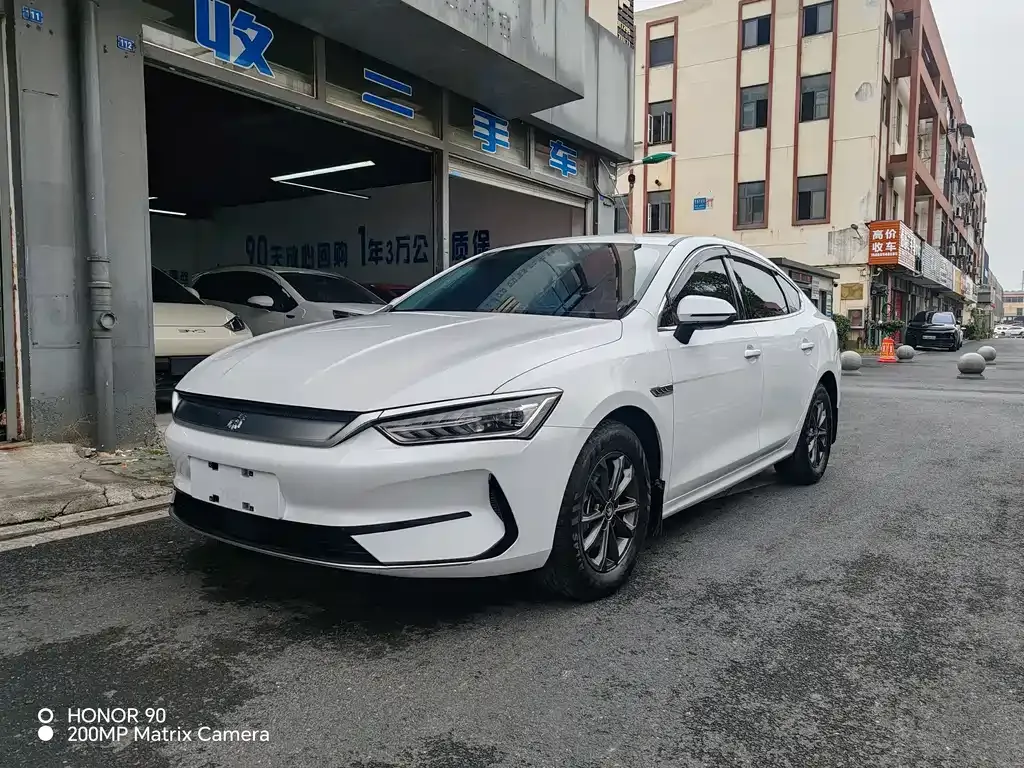 BYD Qin PLUS 2023 из CN, фото 1