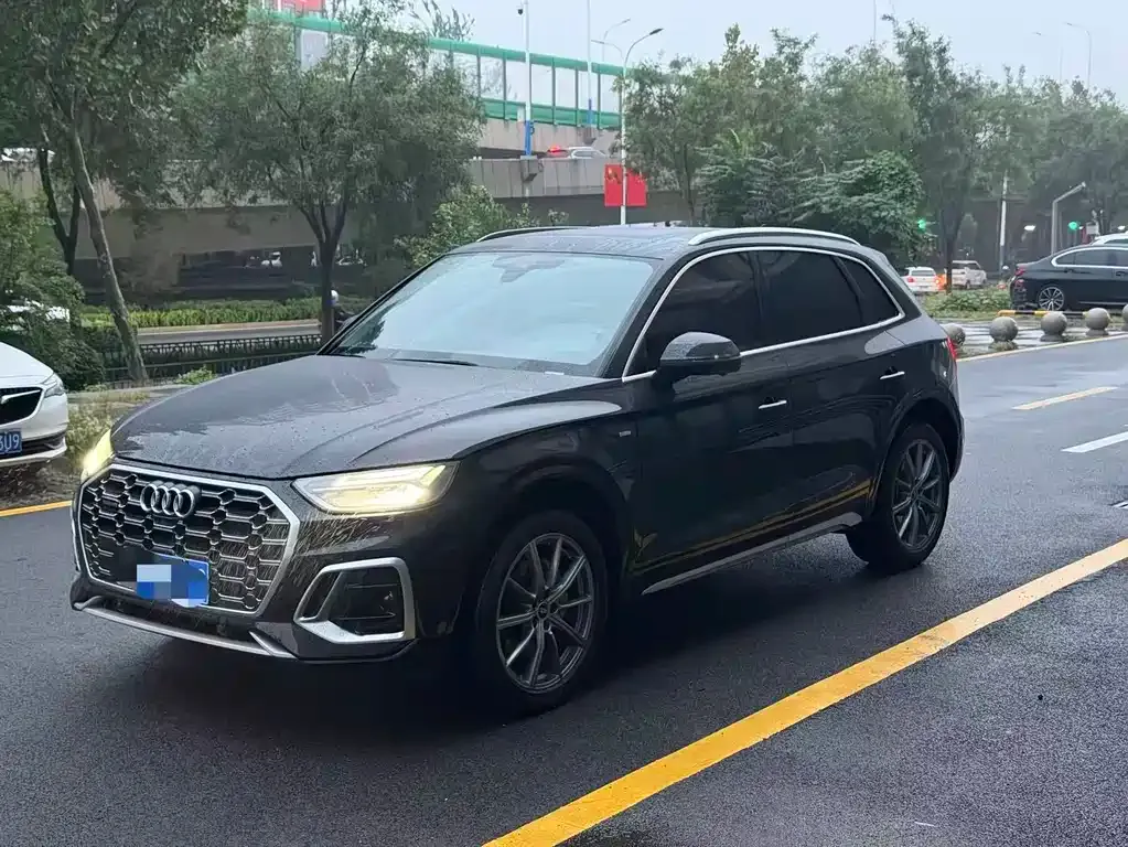 Audi Q5L 2022 из CN, фото 1