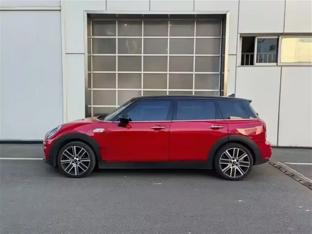 [object Object] Mini Clubman 2023 из CN, фото 5