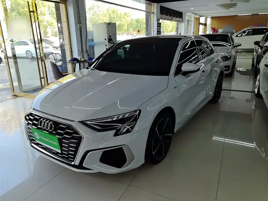 Audi A3 2024 из CN, фото 2
