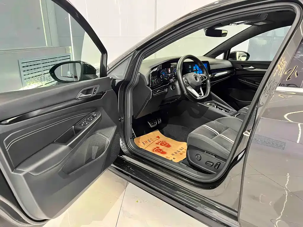 Volkswagen Golf 2021 из CN, фото 9