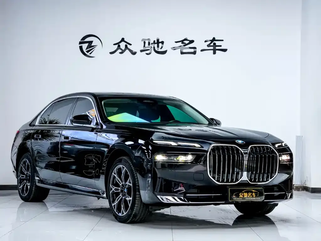 BMW 7 Series 2024 из CN, фото 3