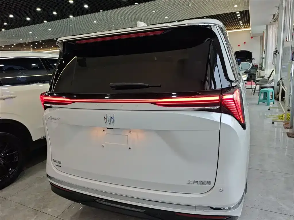 Buick GL8 Hybrid 2025 из CN, фото 6