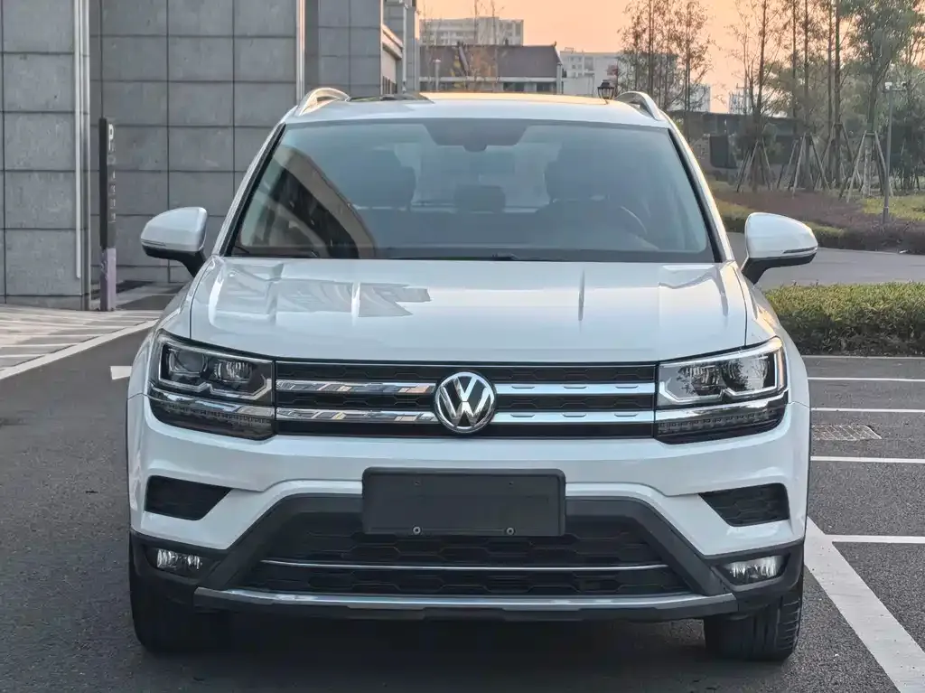 Volkswagen Tharu — фото 2