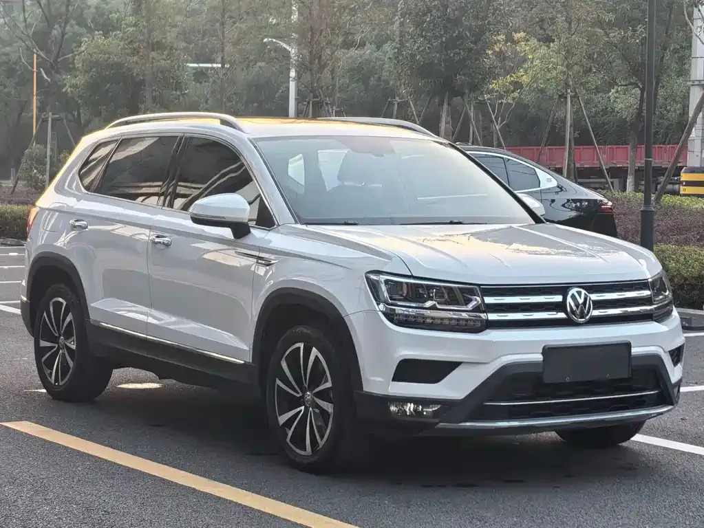 Volkswagen Tharu — фото 3