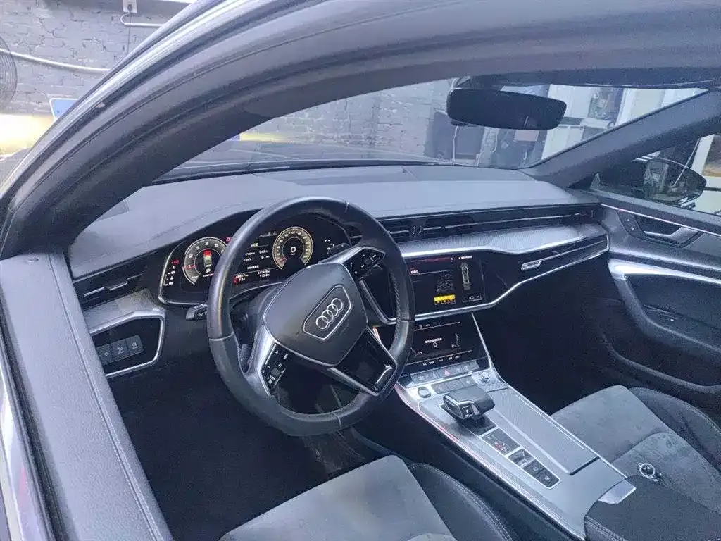 Audi A6L 2021 из CN, фото 3