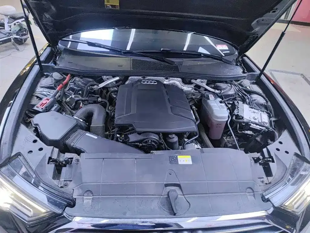 Audi A6L 2021 из CN, фото 7