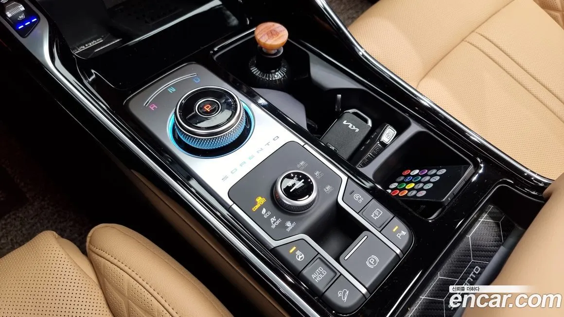 Kia Sorento — фото 9