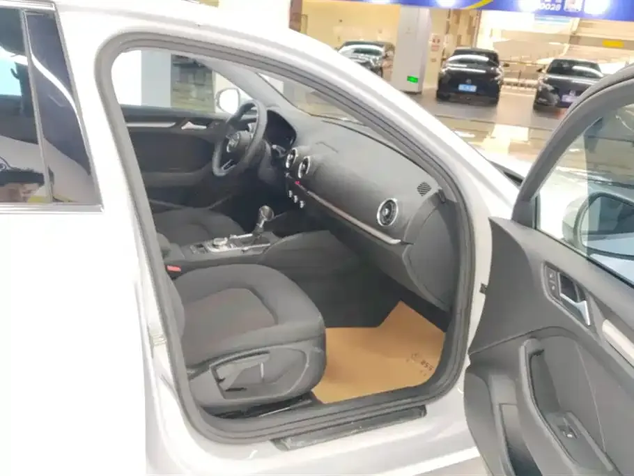 Audi A3 2021 из CN, фото 8