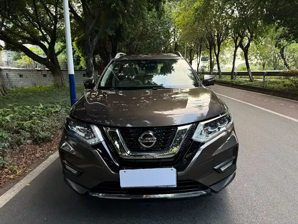 Nissan X-Trail 2021 из CN, фото 2