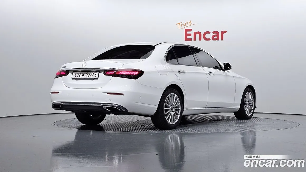 Mercedes-Benz E-Class 2022 из KR, фото 2
