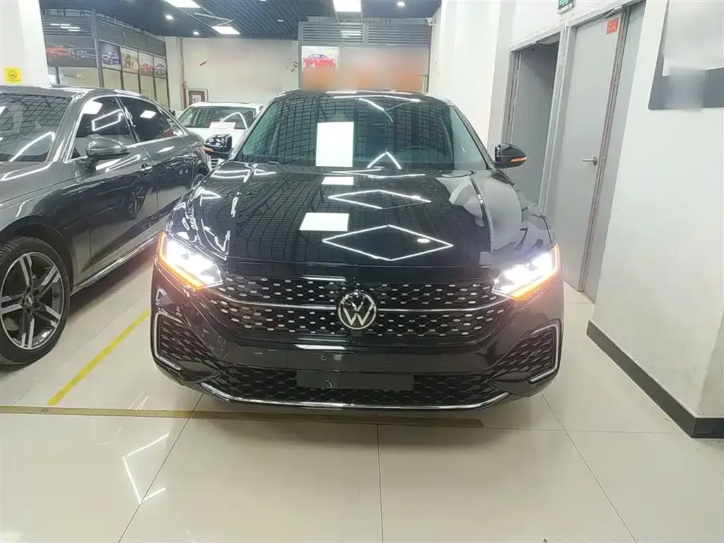 Volkswagen Passat — фото 3