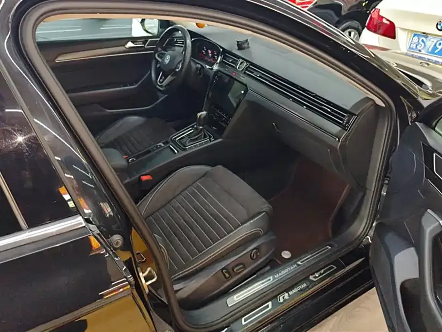 Volkswagen Magotan 2022 из CN, фото 8