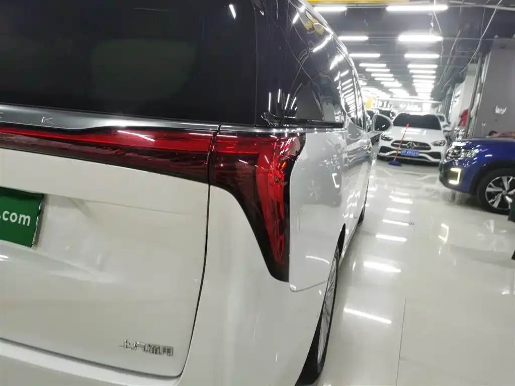 Buick Century 2023 из CN, фото 8