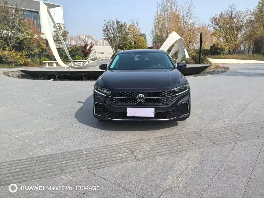 Volkswagen Passat 2023 из CN, фото 2