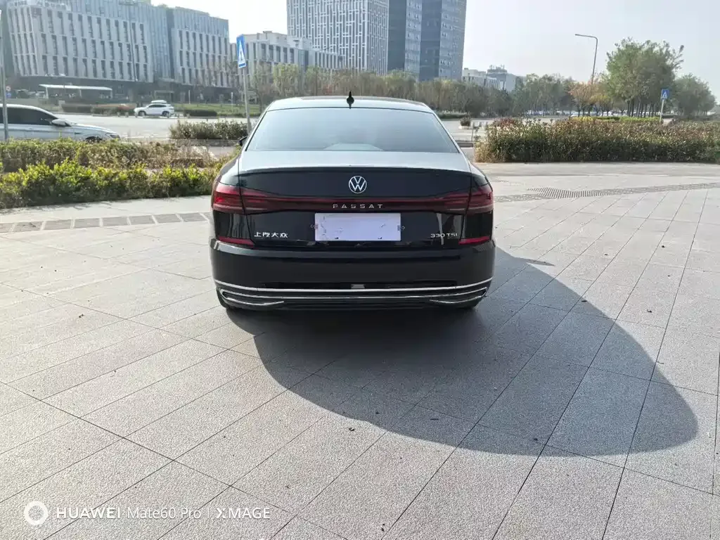Volkswagen Passat 2023 из CN, фото 9