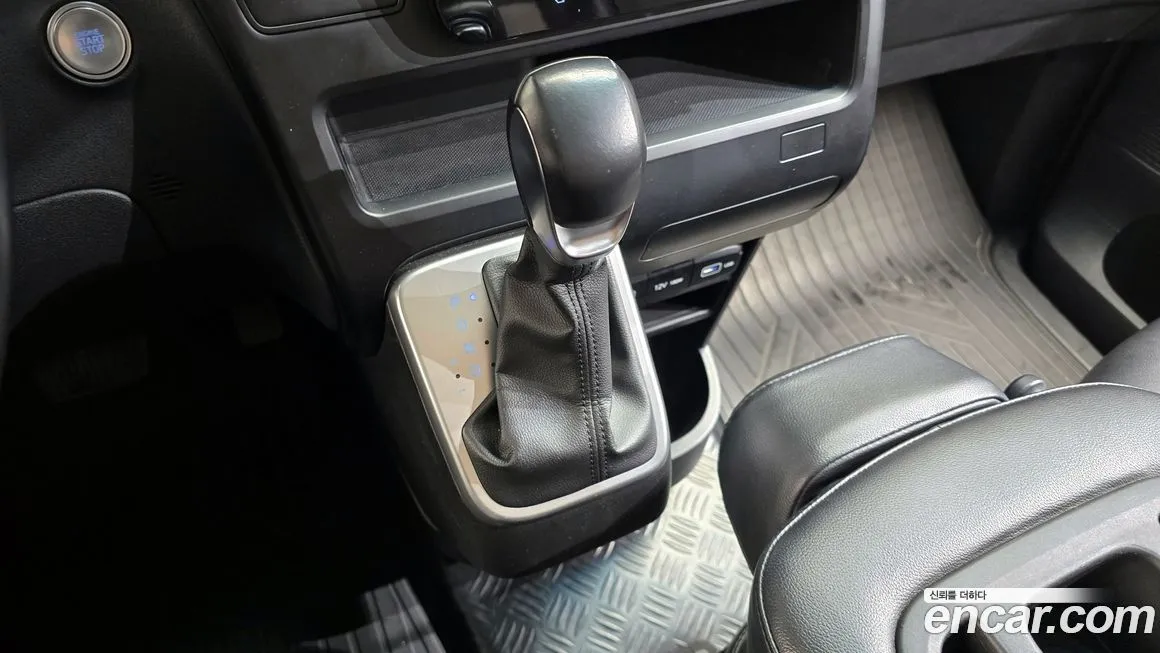 Hyundai Staria — фото 9